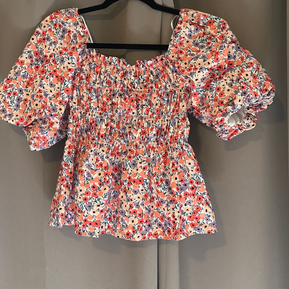 Floral Puff Sleeve Top